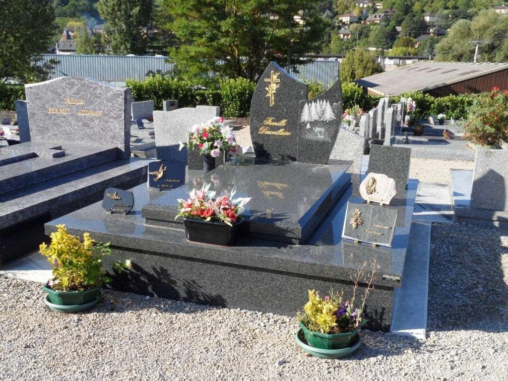 Monument funéraire familial Rodez Monument funéraire familial Rodez